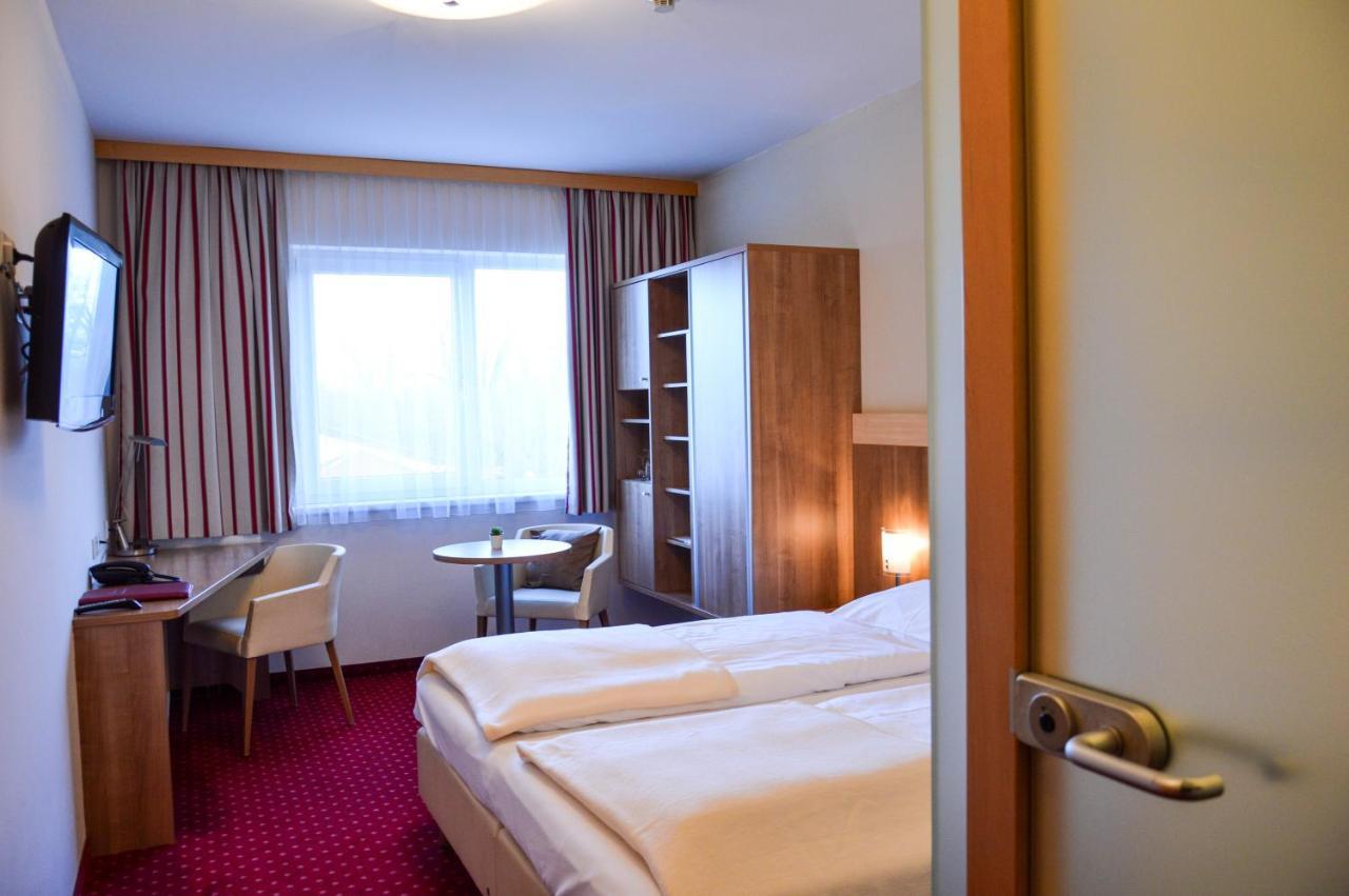 Hotel Roemerhof تولين المظهر الخارجي الصورة