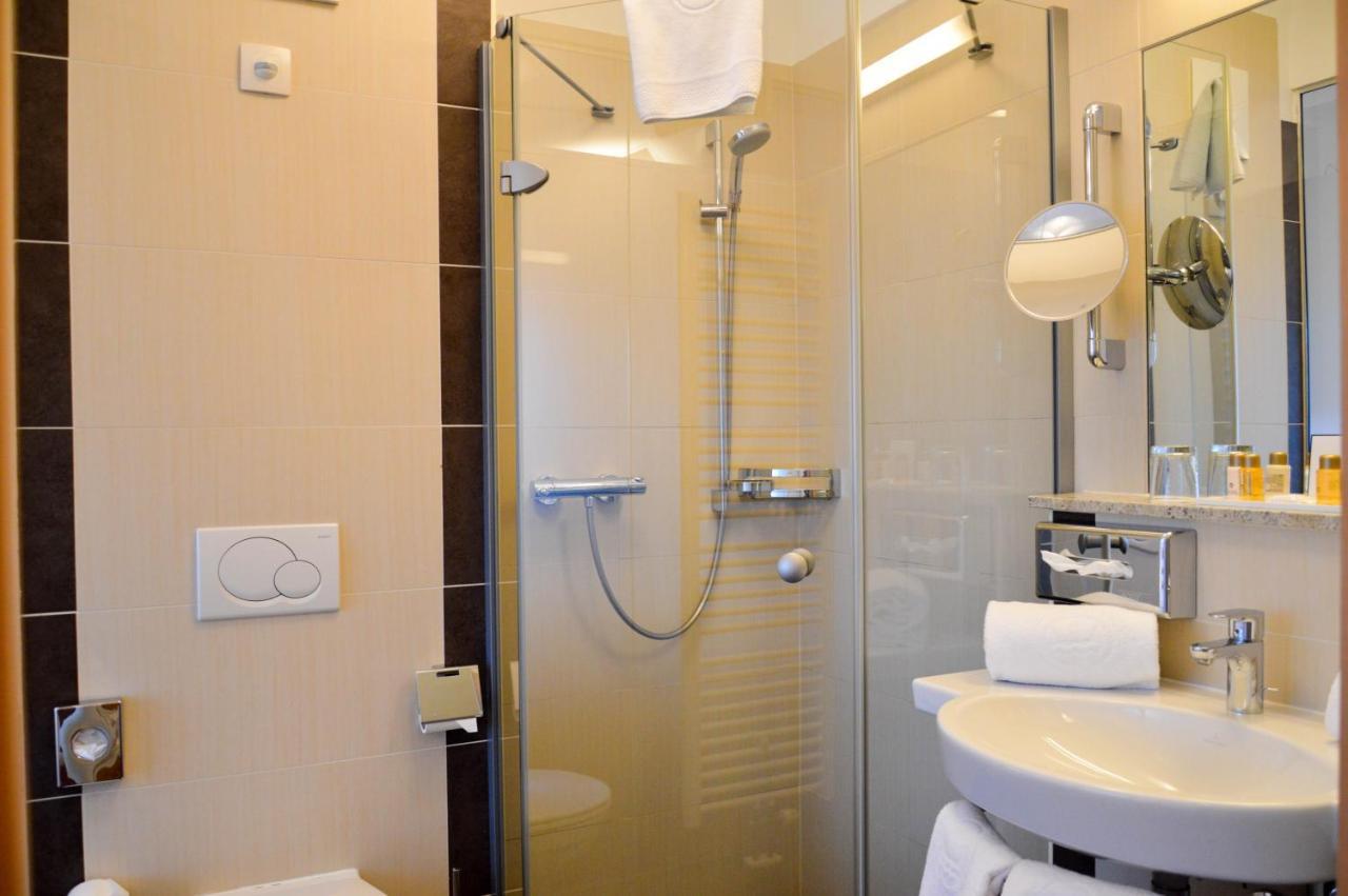 Hotel Roemerhof تولين المظهر الخارجي الصورة