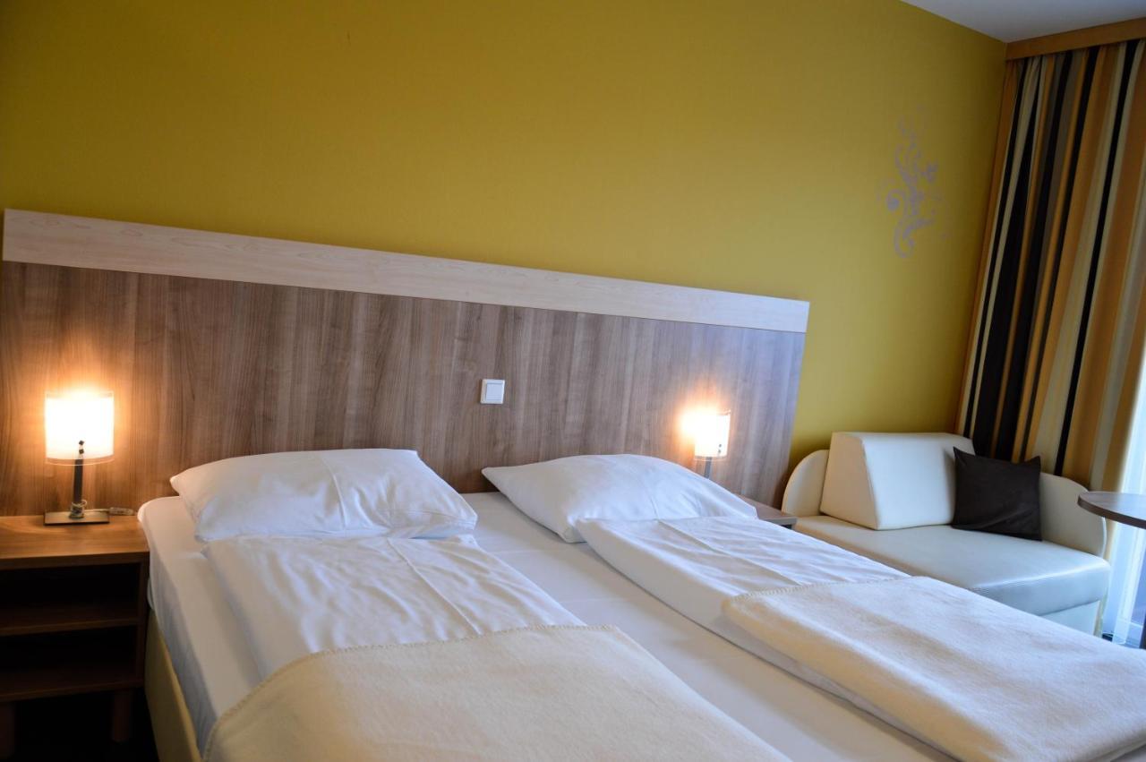 Hotel Roemerhof تولين المظهر الخارجي الصورة